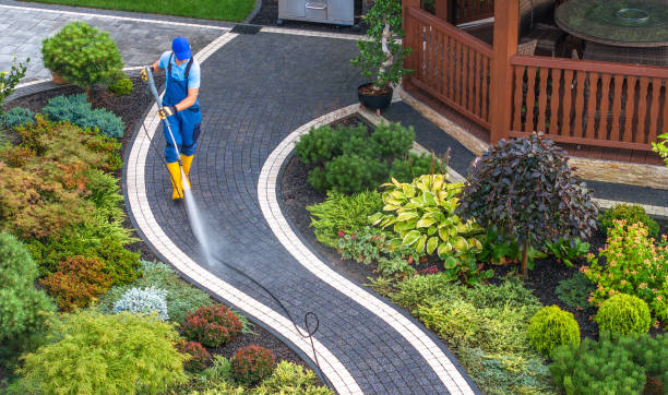 Best Sidewalk Pressure Washing  in Amity, OR